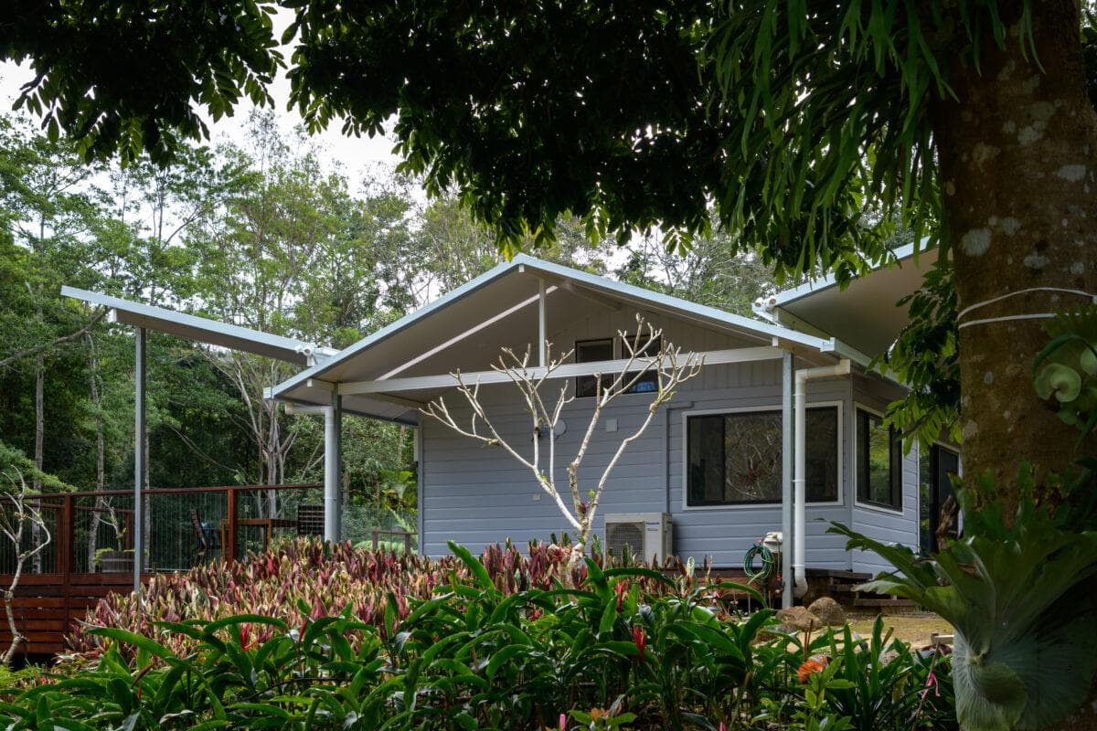 Private entrance and driveway to The Pool House